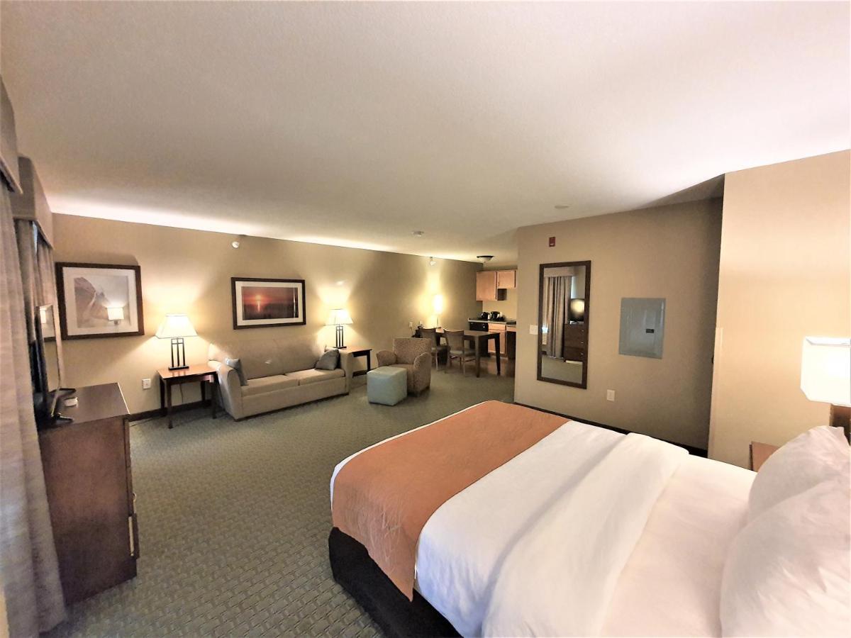 Amerivu Inn And Suites - Chisago City المظهر الخارجي الصورة