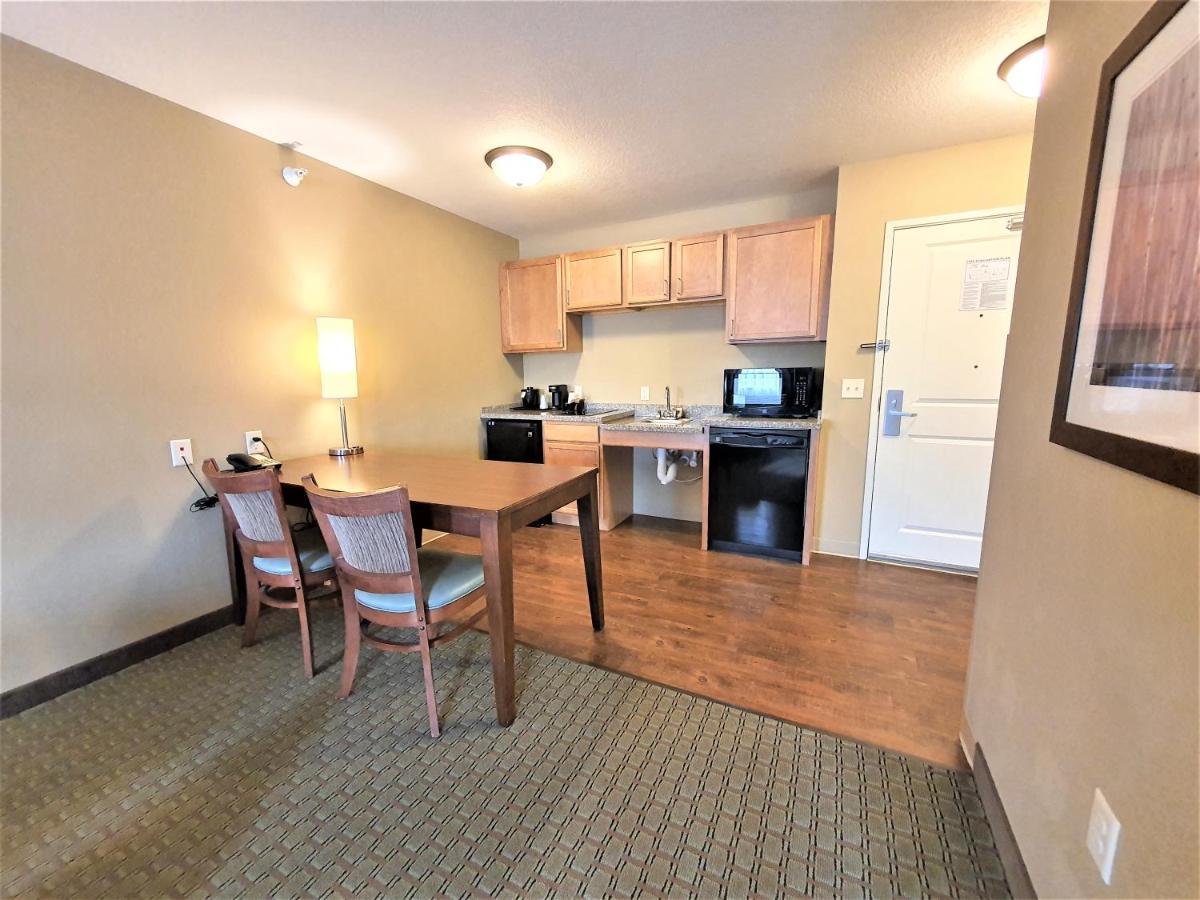 Amerivu Inn And Suites - Chisago City المظهر الخارجي الصورة
