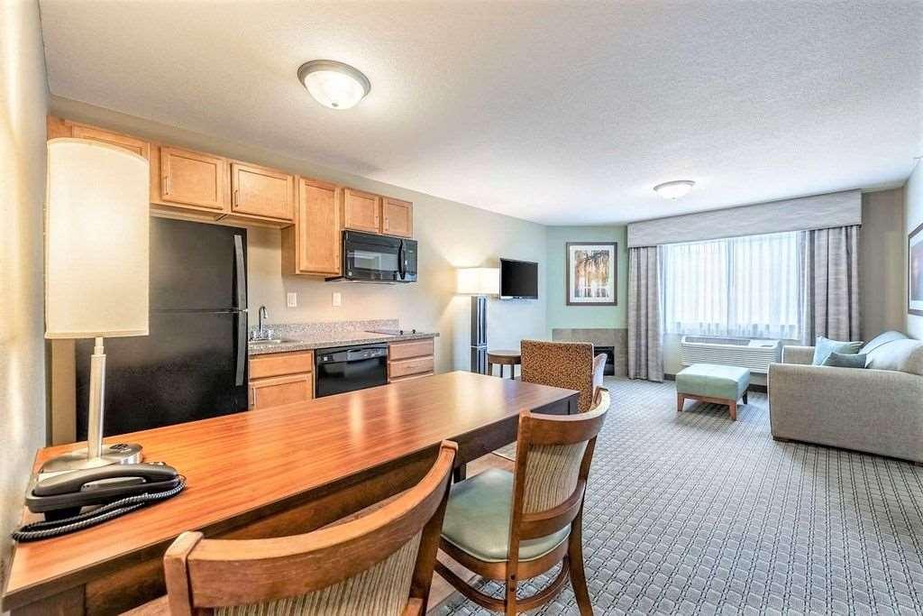 Amerivu Inn And Suites - Chisago City الغرفة الصورة